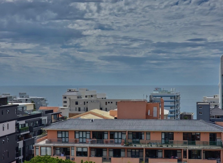 3 Bedroom Property for Sale in Sea Point Western Cape